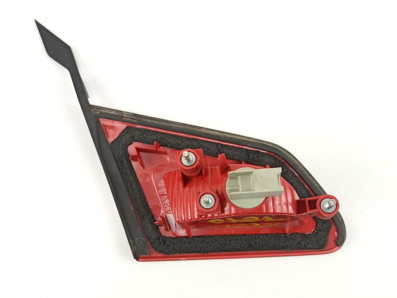 Recambio de piloto porton derecho para infiniti g37 sedan v36 n02 referencia OEM IAM 26540JK00C  