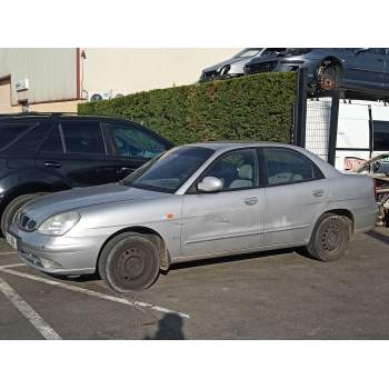 DAEWOO NUBIRA SEDÁN (J100)