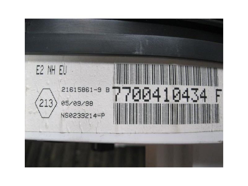 Recambio de cuadro instrumentos : renault clio : 1.4 g e7j-5p-224049km (74,8cv) [1998] para renault clio 1.4 g e7j-5p-224049km r