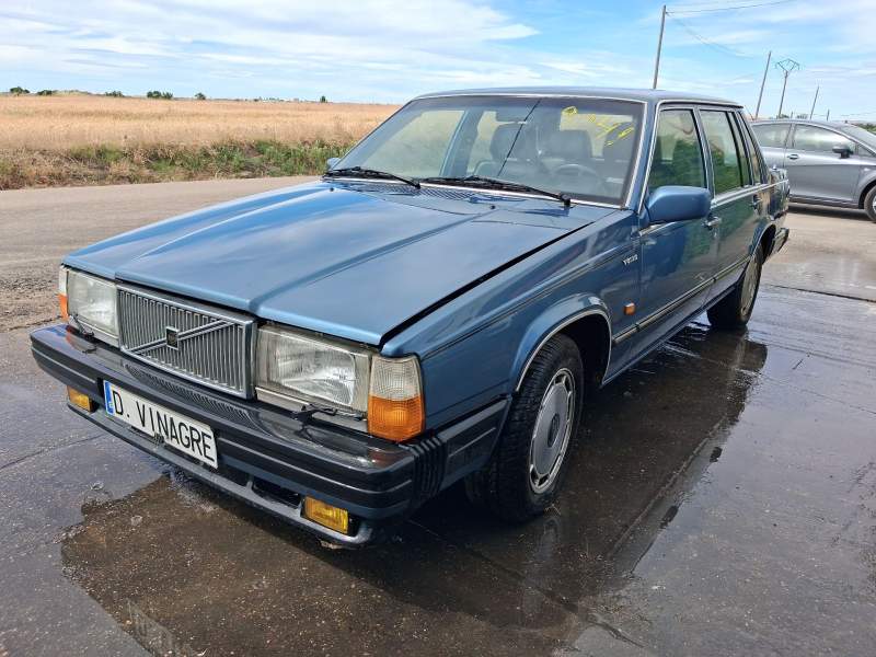 VOLVO 760 (704, 764)