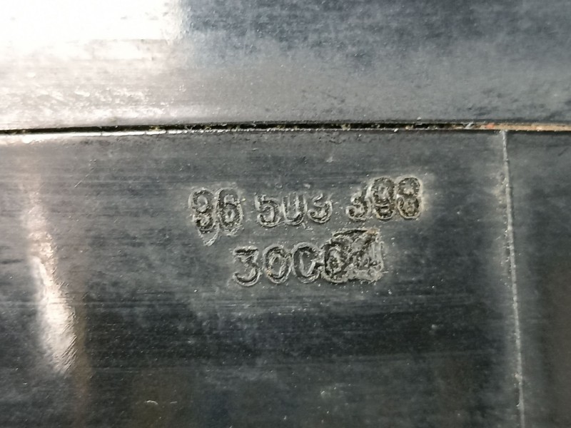 Recambio de retrovisor izquierdo para peugeot 406 2.0 hdi referencia OEM IAM 96503398  