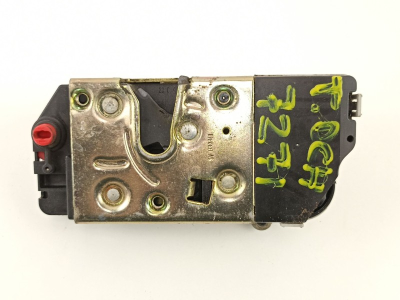 Recambio de cerradura puerta trasera derecha para peugeot 406 2.0 hdi referencia OEM IAM 913870  