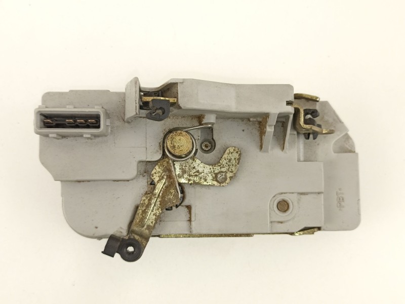 Recambio de cerradura puerta trasera derecha para peugeot 406 2.0 hdi referencia OEM IAM 913870  