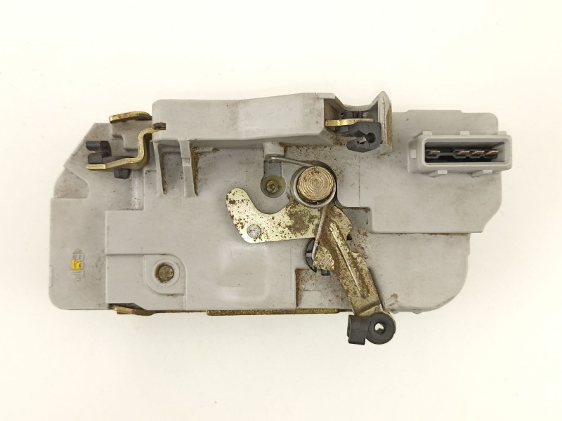 Recambio de cerradura puerta trasera izquierda para peugeot 406 2.0 hdi referencia OEM IAM 913758  