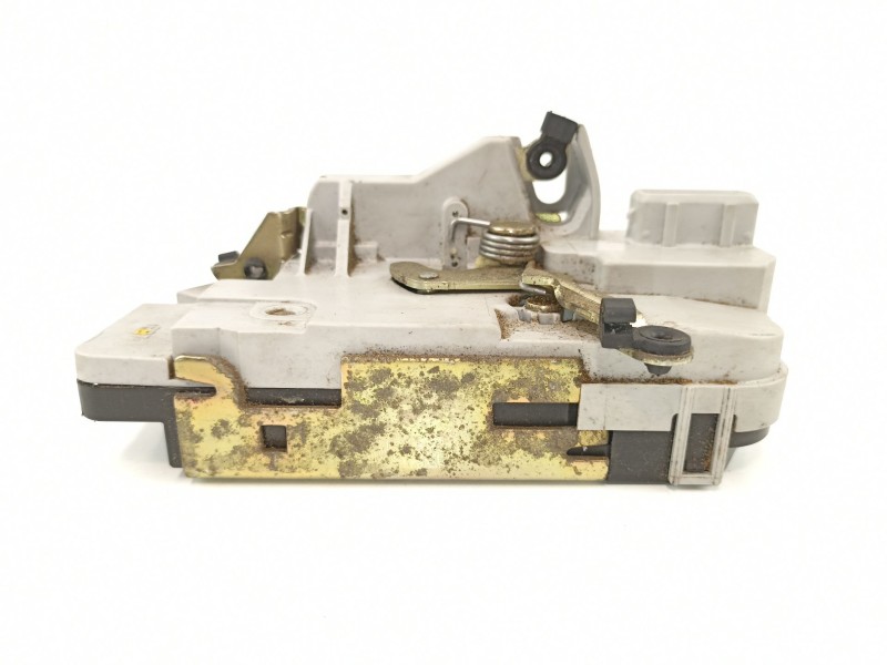 Recambio de cerradura puerta trasera izquierda para peugeot 406 2.0 hdi referencia OEM IAM 913758  