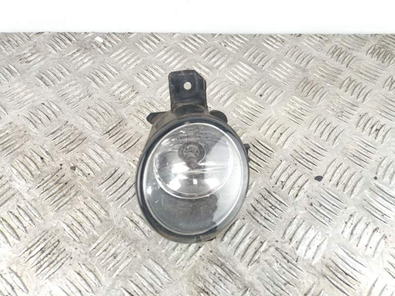 Recambio de antiniebla izquierdo para nissan qashqai (j10) tekna referencia OEM IAM B6A558990A 6630 