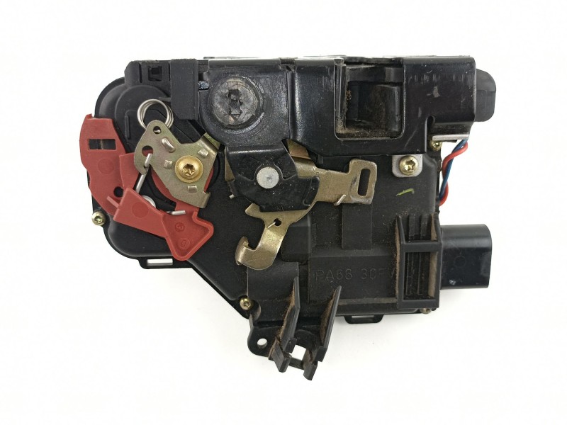 Recambio de cerradura puerta trasera derecha para audi a4 avant (8e) 1.8 20v turbo referencia OEM IAM 4B0839016D  