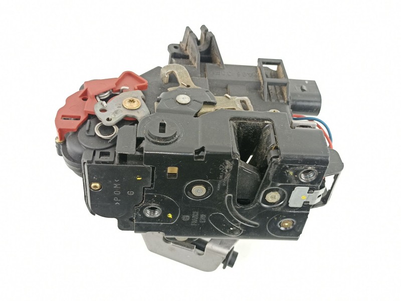 Recambio de cerradura puerta trasera izquierda para audi a4 avant (8e) 1.8 20v turbo referencia OEM IAM 4B0839015D  