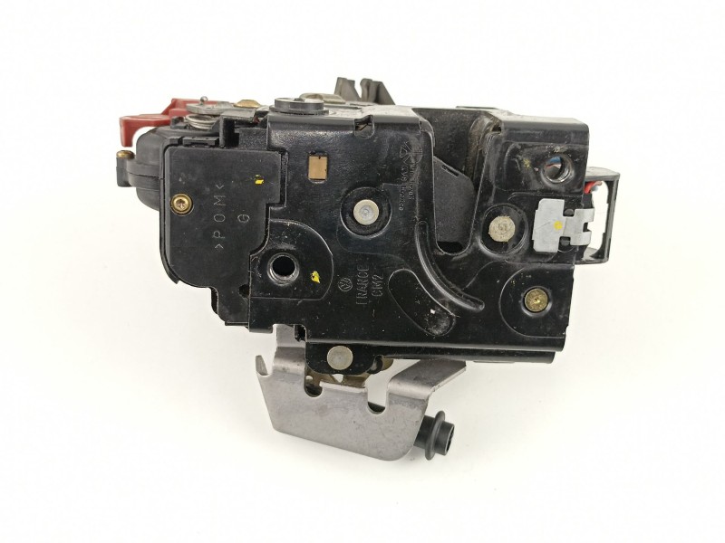 Recambio de cerradura puerta trasera izquierda para audi a4 avant (8e) 1.8 20v turbo referencia OEM IAM 4B0839015D  