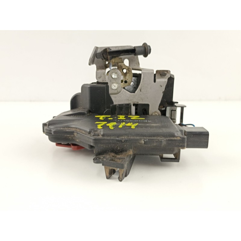 Recambio de cerradura puerta trasera izquierda para audi a4 avant (8e) 1.8 20v turbo referencia OEM IAM 4B0839015D  