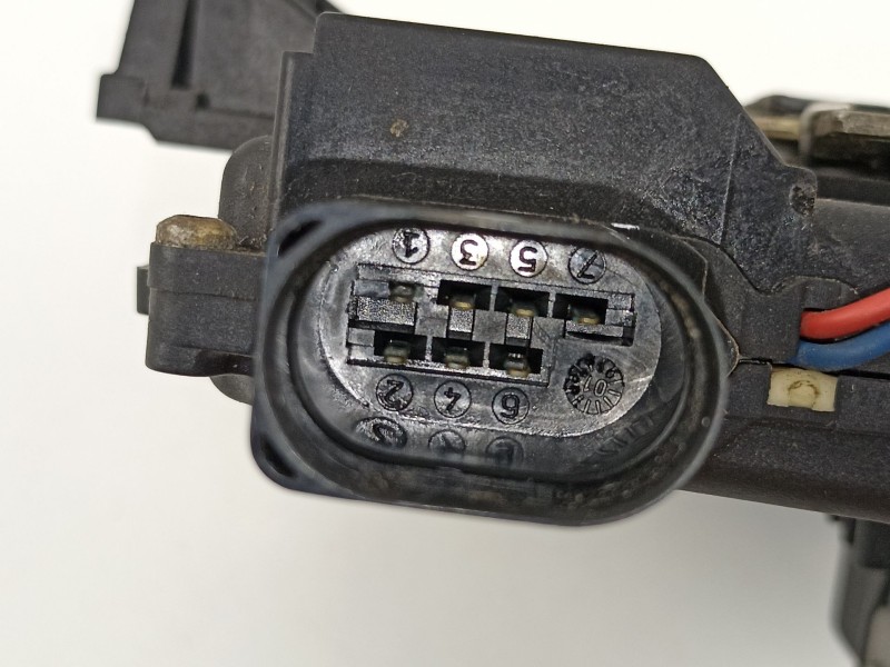 Recambio de cerradura puerta delantera derecha para audi a4 avant (8e) 1.8 20v turbo referencia OEM IAM 4B1837016E  