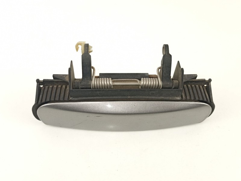 Recambio de manilla delantera derecha para audi a4 avant (8e) 1.8 20v turbo referencia OEM IAM 4B0839885  