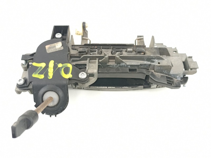 Recambio de manilla delantera izquierda para audi a4 avant (8e) 1.8 20v turbo referencia OEM IAM 8E1837207  