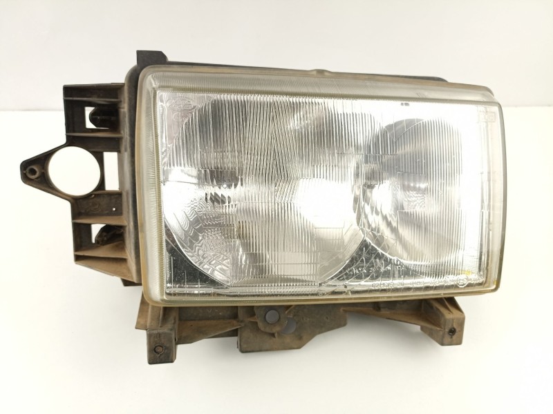 Recambio de faro derecho para land rover range rover (lp) 2.5 dt (100kw) referencia OEM IAM AMR4821  