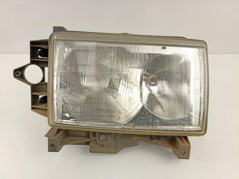 Recambio de faro derecho para land rover range rover (lp) 2.5 dt (100kw) referencia OEM IAM AMR4821  