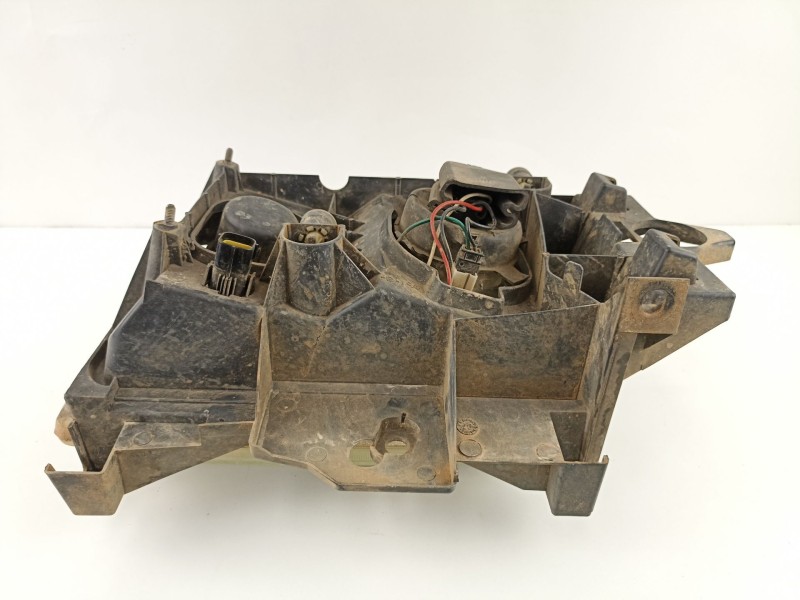 Recambio de faro derecho para land rover range rover (lp) 2.5 dt (100kw) referencia OEM IAM AMR4821  