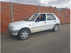 peugeot 205 berlina del año 1997