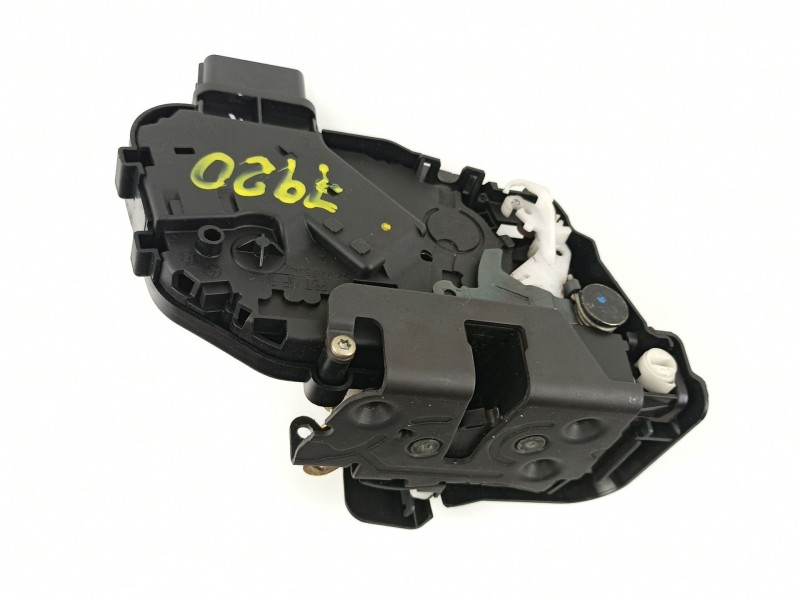 Recambio de cerradura puerta trasera derecha para volvo s40 berlina 2.4 20v diesel referencia OEM IAM 30699457 240007508 