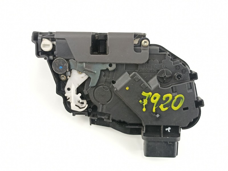 Recambio de cerradura puerta trasera derecha para volvo s40 berlina 2.4 20v diesel referencia OEM IAM 30699457 240007508 