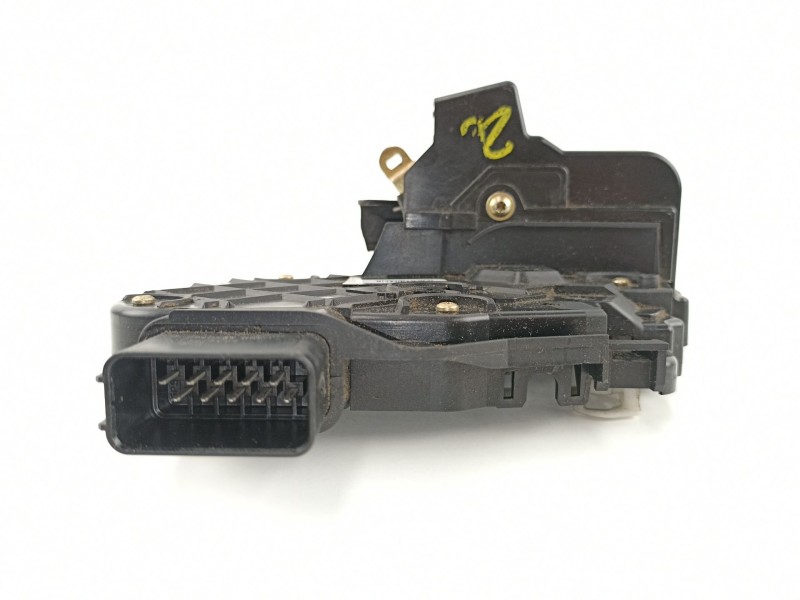 Recambio de cerradura puerta trasera derecha para volvo s40 berlina 2.4 20v diesel referencia OEM IAM 30699457 240007508 