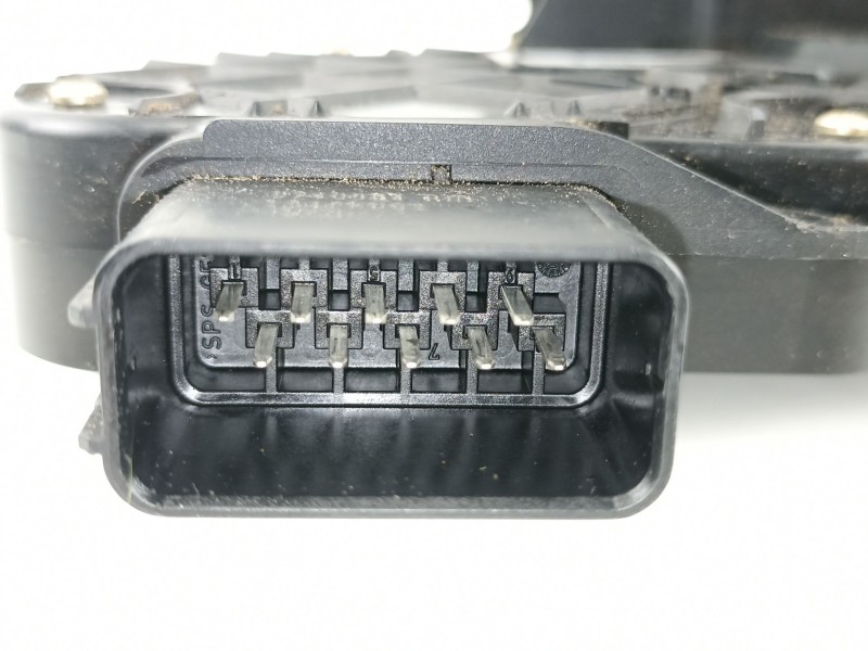 Recambio de cerradura puerta trasera derecha para volvo s40 berlina 2.4 20v diesel referencia OEM IAM 30699457 240007508 