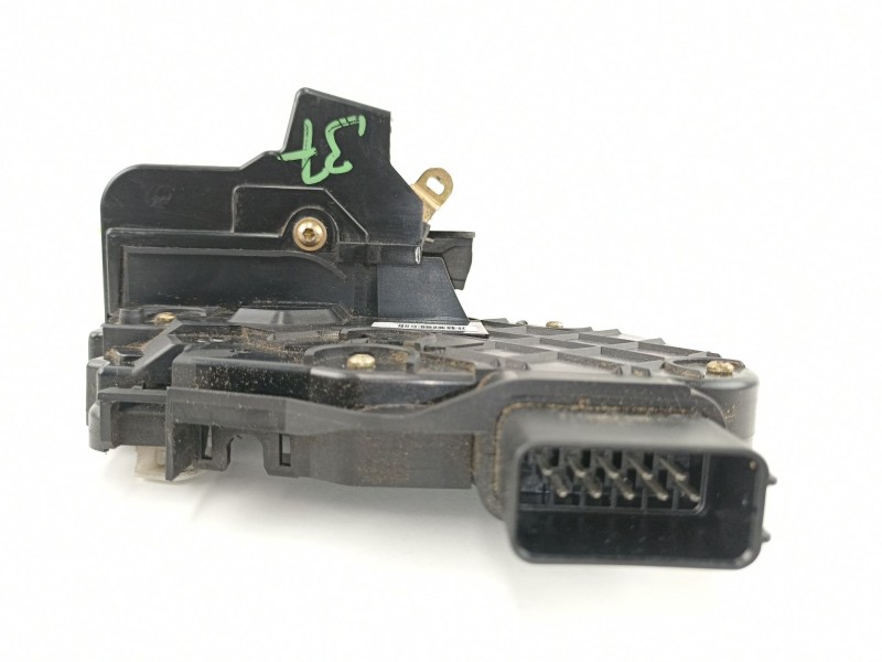 Recambio de cerradura puerta trasera izquierda para volvo s40 berlina 2.4 20v diesel referencia OEM IAM 30699451 240007408 