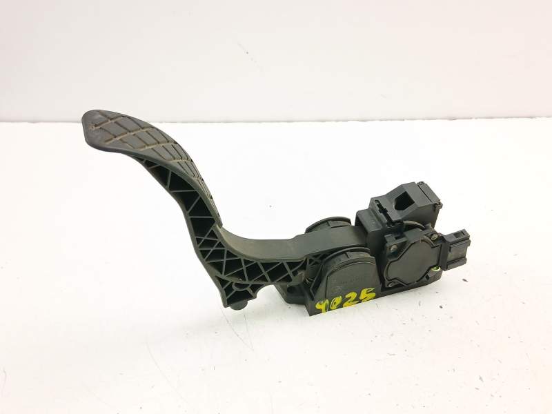 Recambio de potenciometro aceleracion para volkswagen golf iv (1j1) 1.9 tdi referencia OEM IAM 1J1721503K 0281002342 