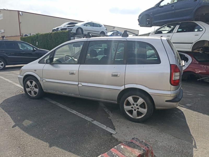 opel zafira del año 2004
