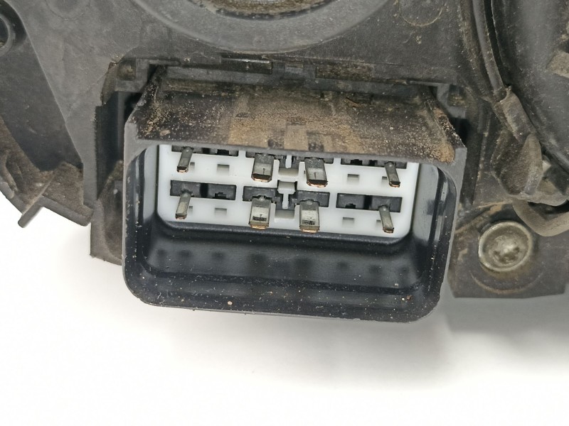 Recambio de faro izquierdo para volvo s40 berlina 2.4 20v diesel referencia OEM IAM 30698636 0301198201 