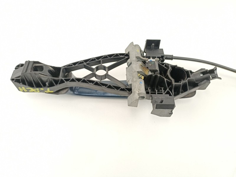 Recambio de manilla trasera derecha para volvo s40 berlina 2.4 20v diesel referencia OEM IAM 30784203  30663866