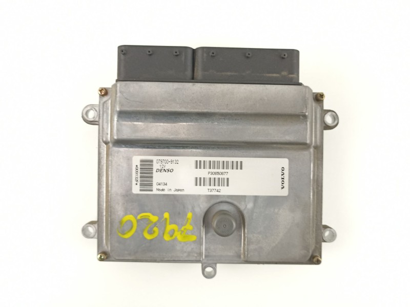 Recambio de centralita para volvo s40 berlina 2.4 20v diesel referencia OEM IAM 30650677 0797009132 