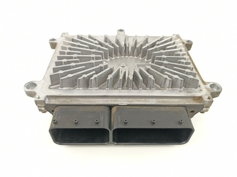 Recambio de centralita para volvo s40 berlina 2.4 20v diesel referencia OEM IAM 30650677 0797009132 