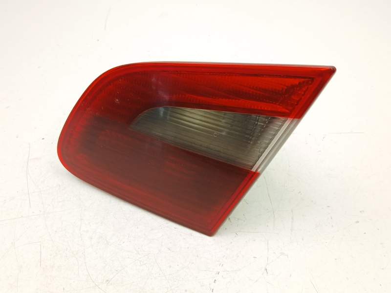Recambio de piloto porton derecho para skoda superb ii (3t4) 1.9 tdi referencia OEM IAM 3T5945094  