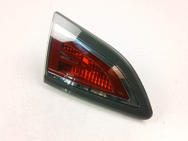 Recambio de piloto porton izquierdo para renault scénic iii (jz0/1_) 1.5 dci referencia OEM IAM 265551471R  
