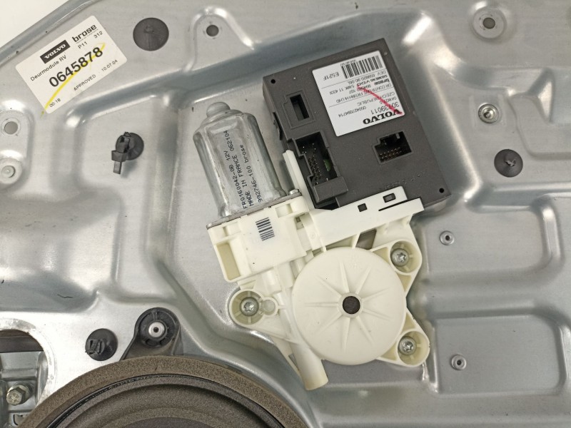 Recambio de elevalunas delantero derecho para volvo s40 berlina 2.4 20v diesel referencia OEM IAM 8679081 30739011 