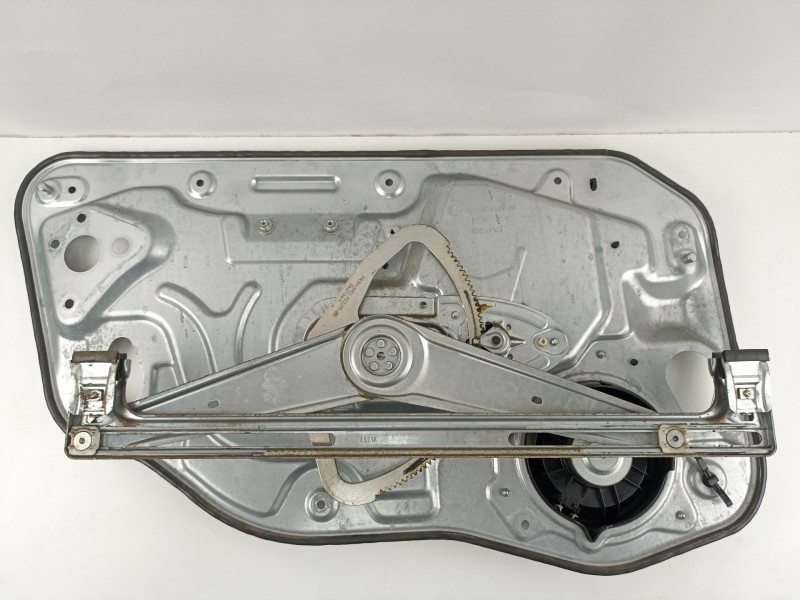 Recambio de elevalunas delantero derecho para volvo s40 berlina 2.4 20v diesel referencia OEM IAM 8679081 30739011 