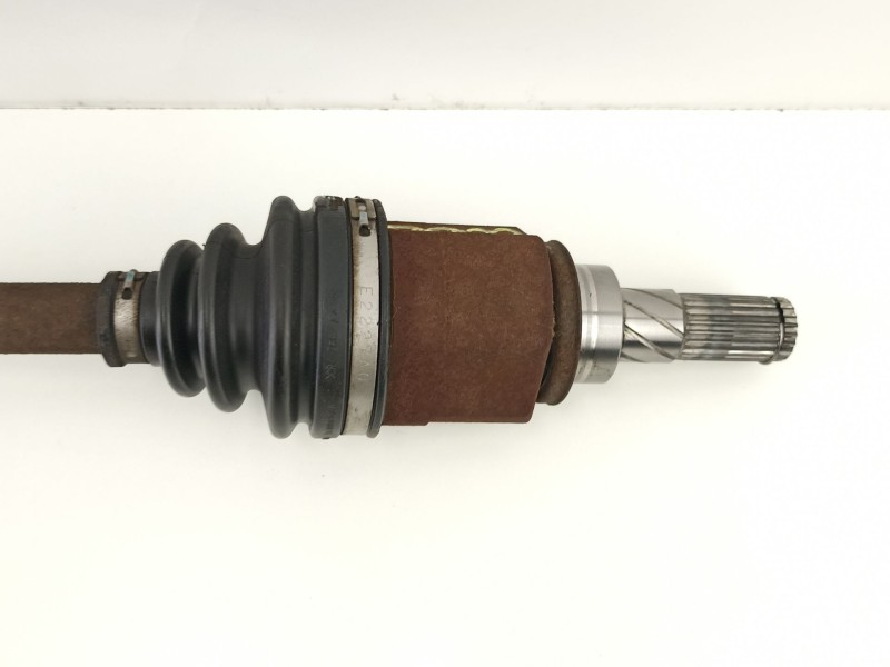 Recambio de transmision trasera izquierda para renault koleos privilege referencia OEM IAM 39600JD60A  