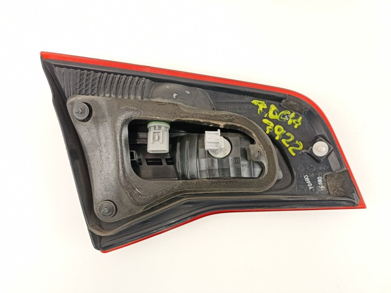 Recambio de piloto porton derecho para renault koleos privilege referencia OEM IAM 26550JY05A  