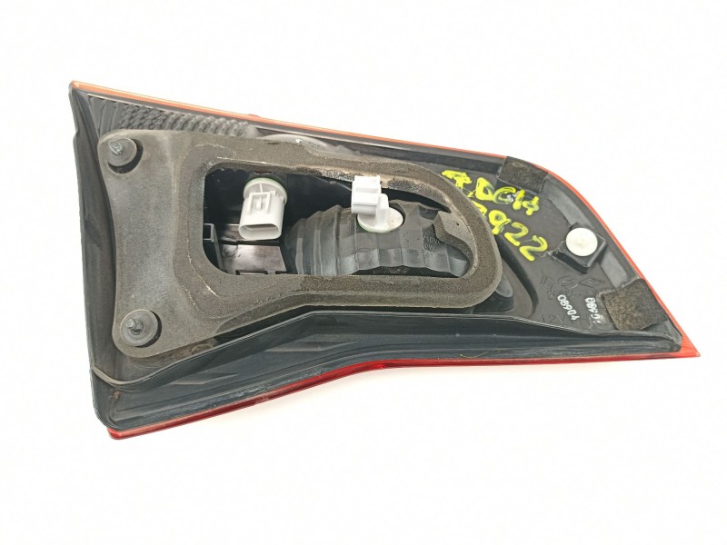 Recambio de piloto porton derecho para renault koleos privilege referencia OEM IAM 26550JY05A  