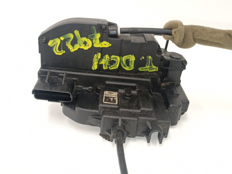 Recambio de cerradura puerta trasera derecha para renault koleos privilege referencia OEM IAM 825029849R  