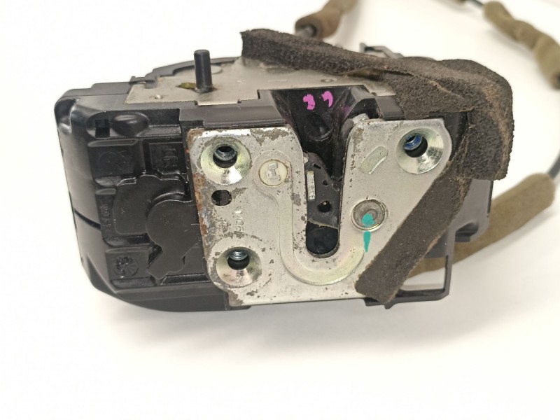 Recambio de cerradura puerta trasera derecha para renault koleos privilege referencia OEM IAM 825029849R  