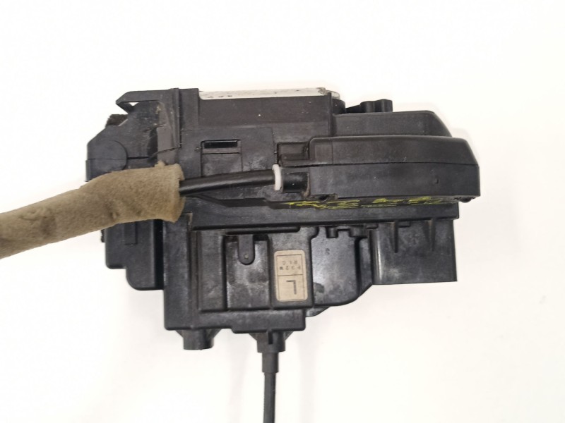 Recambio de cerradura puerta trasera izquierda para renault koleos privilege referencia OEM IAM 825037711R  