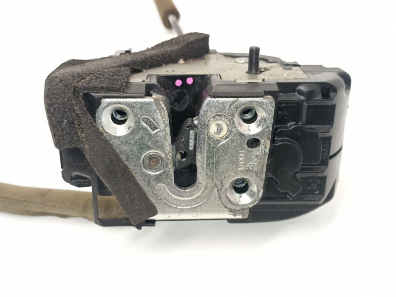 Recambio de cerradura puerta trasera izquierda para renault koleos privilege referencia OEM IAM 825037711R  