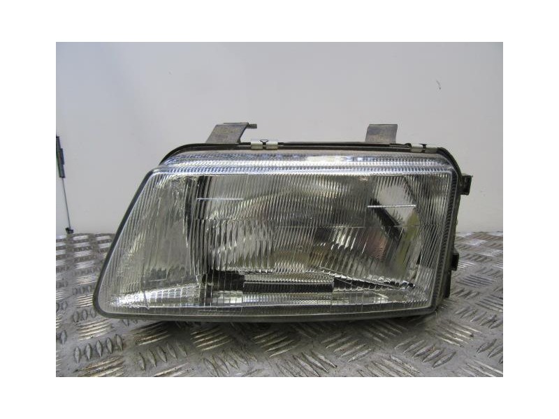 Recambio de faro izq. : audi a4 : 1.8 g (149,56cv) [1995] para audi a4 1.8 g referencia OEM IAM   