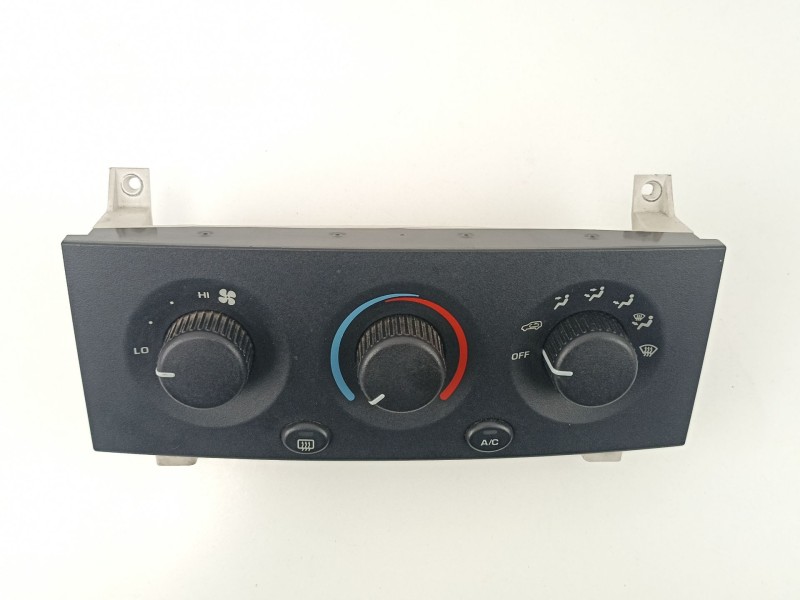 Recambio de mandos calefaccion aire para jeep gr.cherokee (wj/wg) 3.1 td cat referencia OEM IAM 55115904  