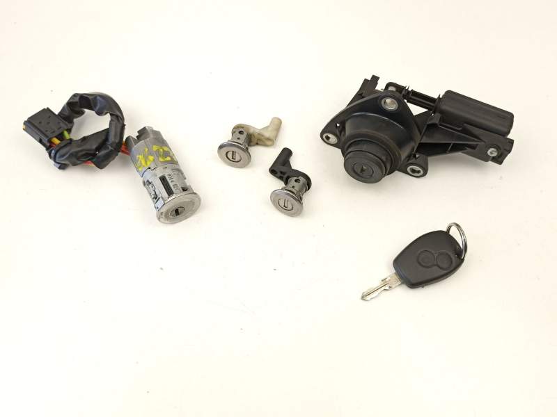 Recambio de conmutador de arranque para dacia duster (hs_) 1.5 dci referencia OEM IAM 6001546809  