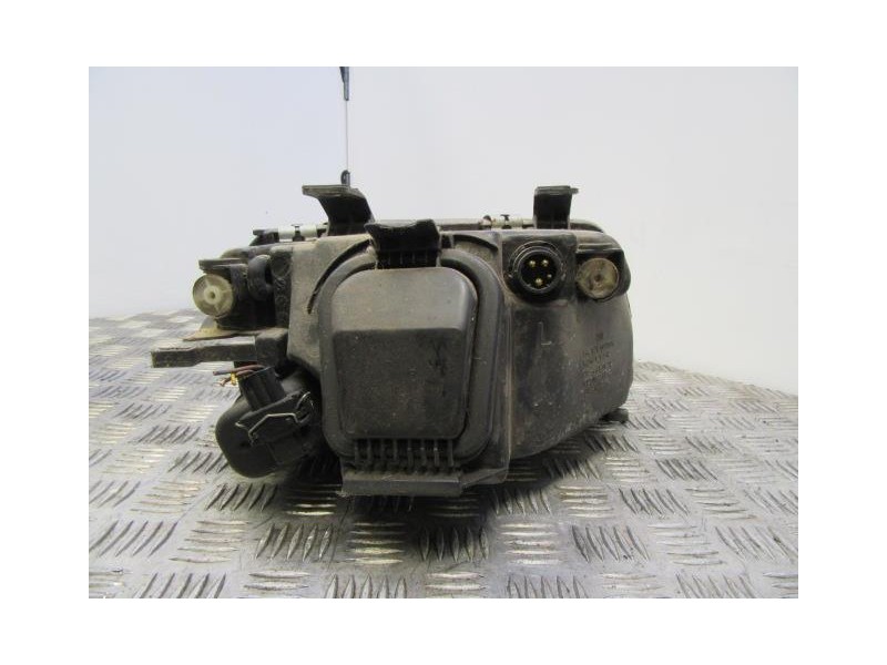 Recambio de faro izq. : audi a4 : 1.8 g (149,56cv) [1995] para audi a4 1.8 g referencia OEM IAM   