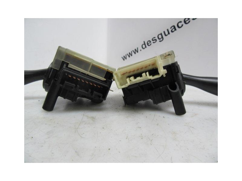 Recambio de mando luces y limpias : toyota yaris : 1.0 g 5p [1999] para toyota yaris 1.0 g referencia OEM IAM LOSDOS  