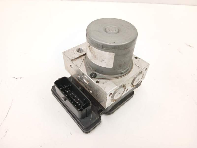 Recambio de abs para kia cee´d (jd) 1.4 crdi 90 referencia OEM IAM 58920A2210  