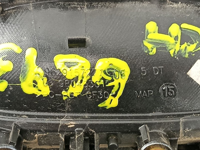 Recambio de manilla delantera derecha para peugeot 607 2.2 d referencia OEM IAM 9629157277 98043301 